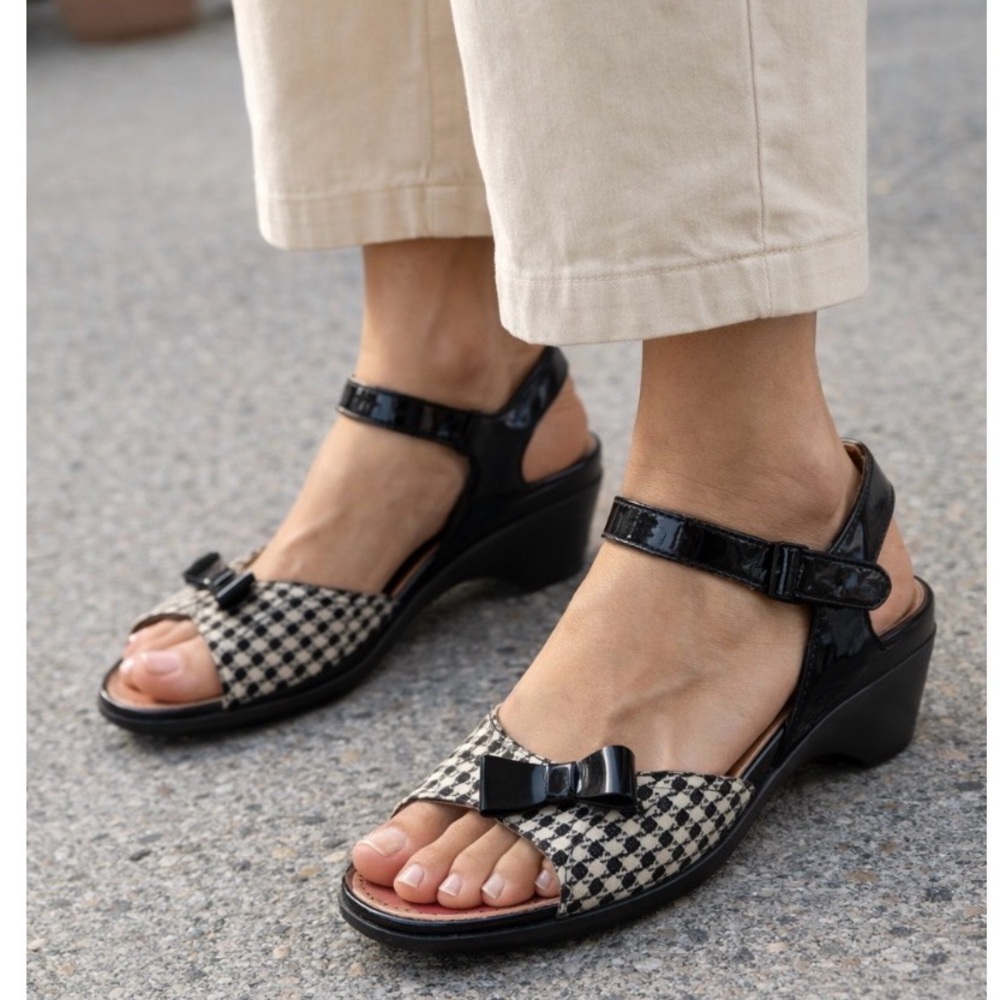 Portofino Women’s Black & Cream Bow Accent Wedge Sandals with Adjustable Strap